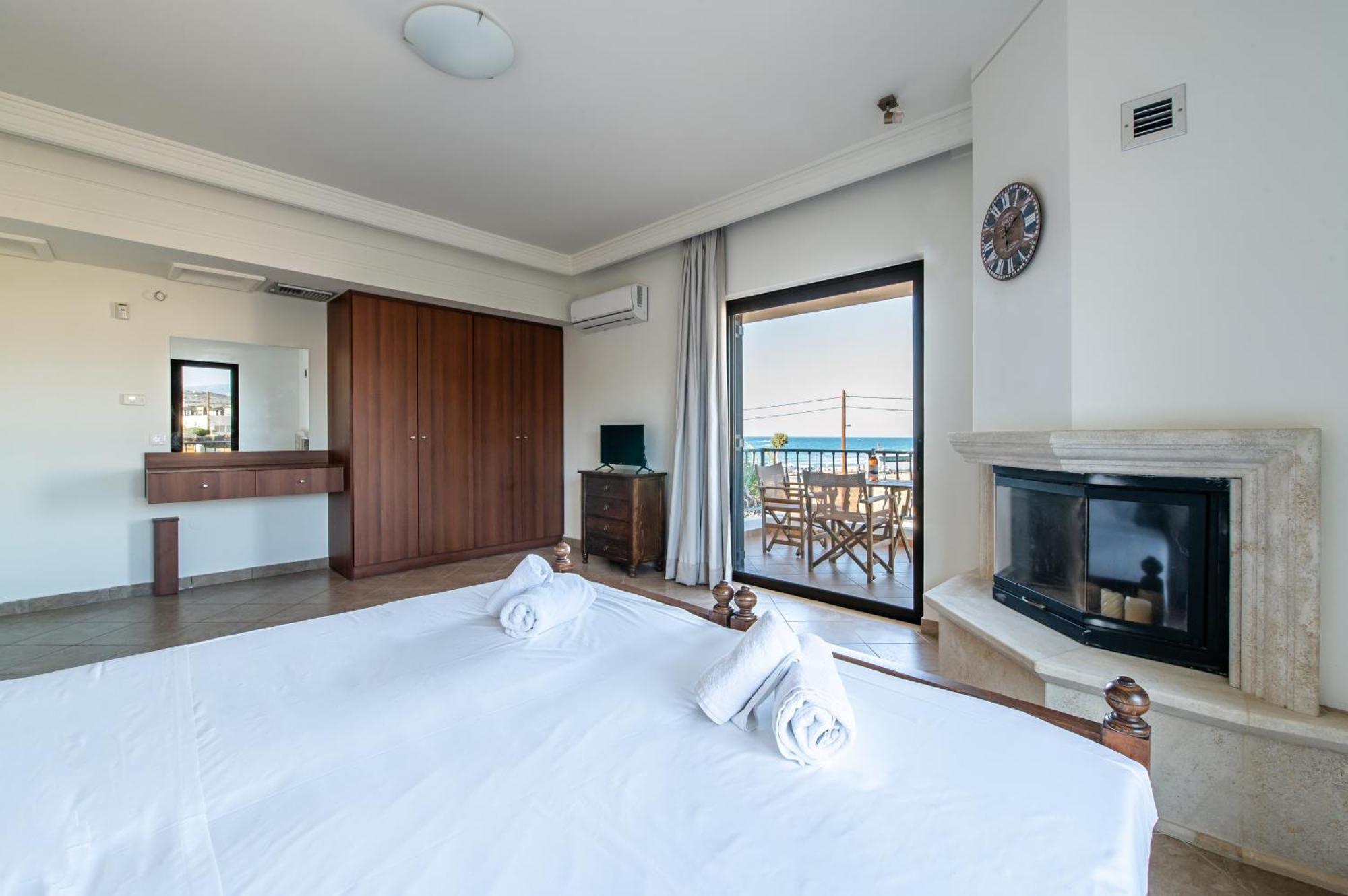 Kahlua Bay Apartments Hersónissos Extérieur photo