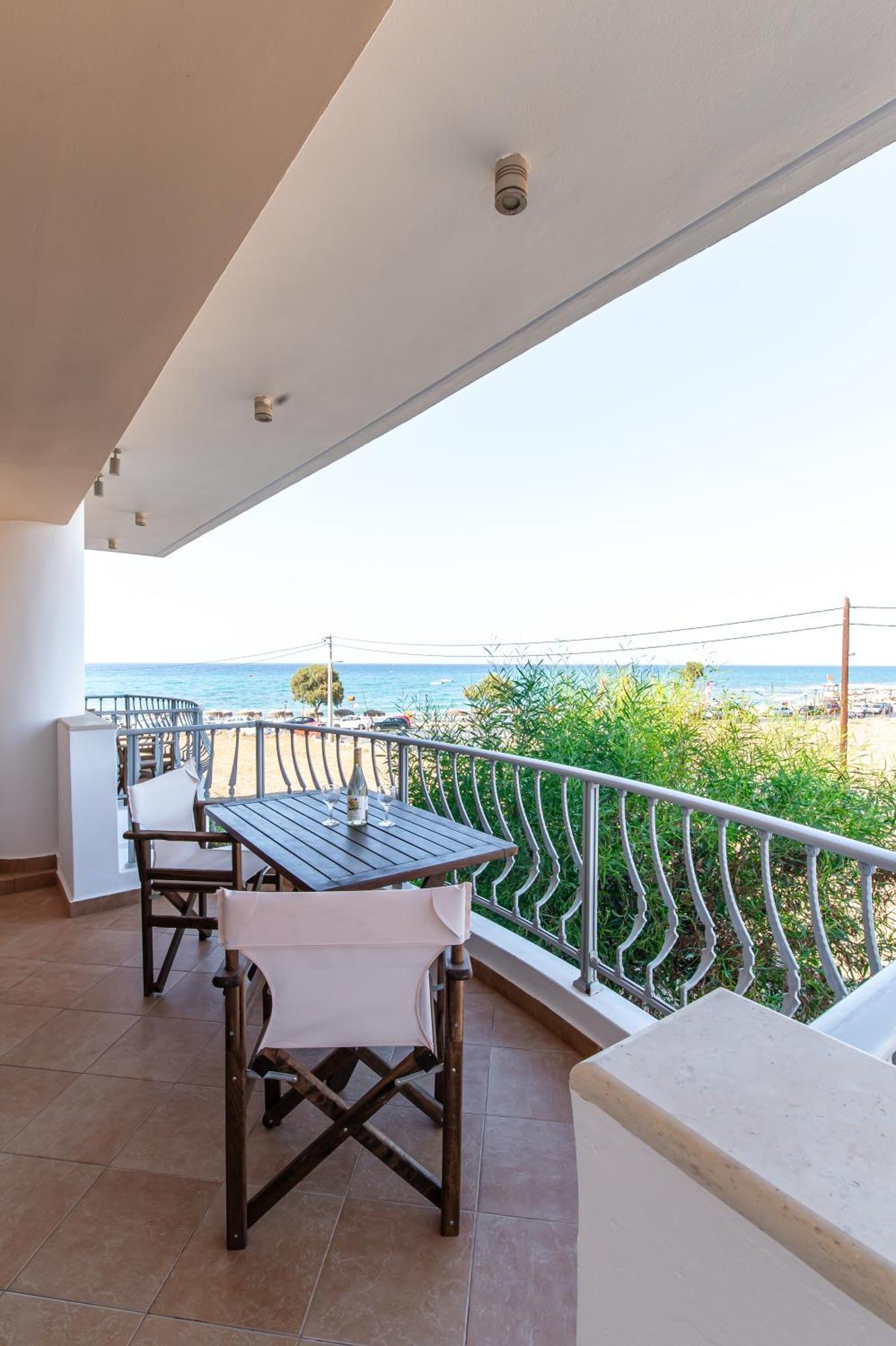 Kahlua Bay Apartments Hersónissos Extérieur photo